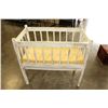 Image 1 : SMALL PAINTED CRIB