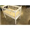 Image 2 : SMALL PAINTED CRIB