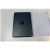 Image 2 : IPAD MODEL A1432 CRACKED CORNER, BLACK
