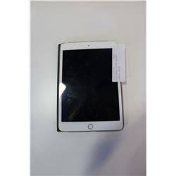 IPAD MODEL A1599 CRACKED CORNER, WHITE
