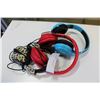 Image 1 : 3 PAIRS OF HEADPHONES