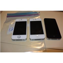 3 APPLE IPHONE 4S, WHITE AND BLACK, CHATR, FIDO, TELUS SIMS