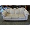 Image 2 : UPOLSTERED MODERN PILLOWBACK SOFA AND LOVESEAT