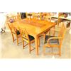 Image 2 : MAHOGANY DINING TABLE WITH LEAF AND SIX CHAIRS
