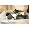 Image 2 : TOTE OF JEWELLRYBOXES AND DISPLAYS