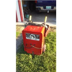 AC 225 Amp Lincoln Welder