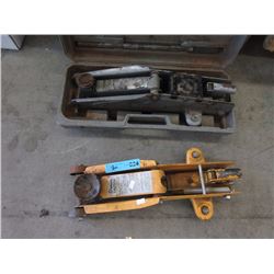 2 Hydraulic Floor Jacks