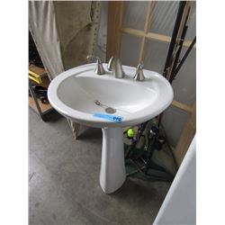 Pedestal Sink