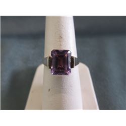 10KT Yellow Gold 2.40 Carat Amethyst Ring
