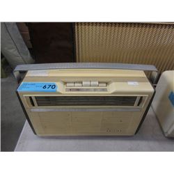 Vintage Philips Portable Transistor Radio