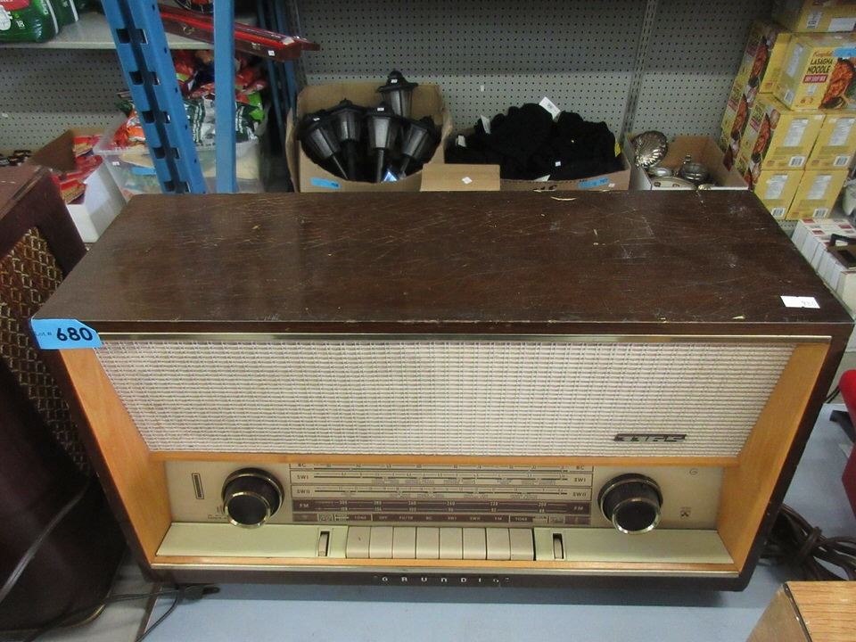 Vintage Grundig 3365 Shortwave Radio