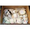 Image 1 : BOX W/FINE CHINA INCL. ROYAL ALBERT,