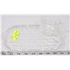 Image 1 : VINTAGE CARNIVAL GLASS SANDWICH SET