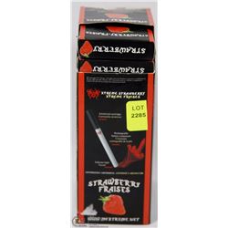 CASE OF E CIGARETTE CARTRIDGES STRAWBERRY FLAVOUR