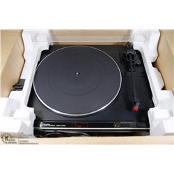 TOSHIBA BELT DRIVE STEREO TURN TABLE IN