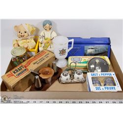 VINTAGE ITEMS SPACE MATIC PENCIL CASE