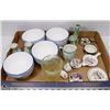 Image 1 : FLAT OF ASSORTED GLASSWARE
