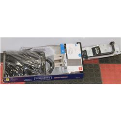 FLAT OF CURTAIN PANELS, RODS AND DRAPERY CORNER