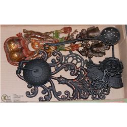 FLAT OF CAST IRON DECOR