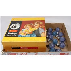 VINTAGE KODAK BROWNIE CAMERA WITH HAWKEYE