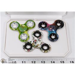 SET OF 3 NEW HAND SPINNERS IN JEWELRY CASE