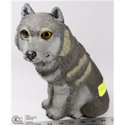 WOLF STATUE
