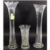 Image 1 : LARGE GLASS VASE, PRINT BASE TALL GLASS VASE AND