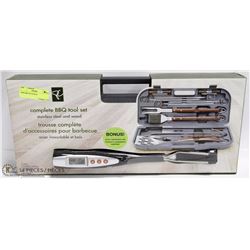 NEW BBQ SET IN BOX