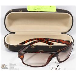 PAIR OF DG REPLICA SUNGLASSES WITH HARDCASE