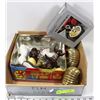 Image 1 : BOX OF ESTATE ORNAMENTS