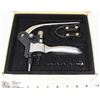 Image 1 : LEVER PULL CORKSCREW