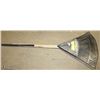 Image 1 : 3 LEAF RAKES