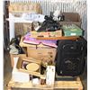 Image 1 : PALLET OF ESTATE MISC.