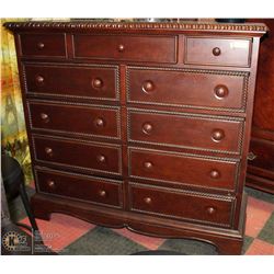 13) 10 DRAWER WOOD DRESSER