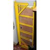 Image 1 : 7) 2' WIDE YELLOW SCAFFOLD