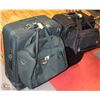 Image 1 : 2 SUITCASES - AMERICAN TOURISTER (GREEN) AND