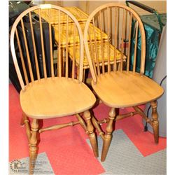 PAIR OF WOOD SIDECHAIRS
