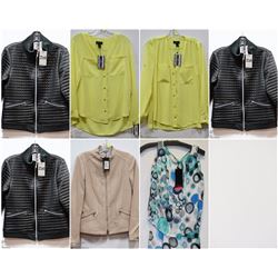 LOT OF 7 WOMENS CLOTHING SIZED SMALL TO MEDIUM