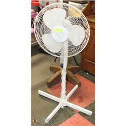 FC 3-SPEED OSCILLATING FLOOR FAN
