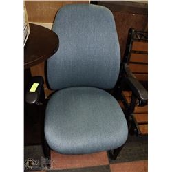 GREEN OFFICE CHAIR