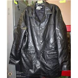 MENS 3/4 LENGTH LEATHER JACKET SIZE LARGE, MADE