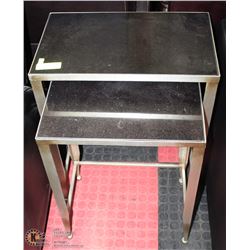 17)2 NESTING TABLES