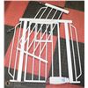 Image 1 : BABY GATE