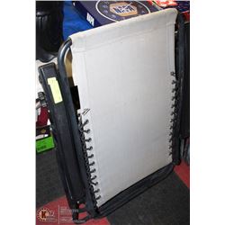 FOLD AWAY LOUNGE CHAIR