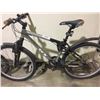 Image 2 : 2 BIKES: YELLOW ORYX KIDS MOUNTAIN BIKE & GREY GT MOUNTAIN BIKE
