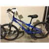 Image 2 : 2 BIKES: BLUE MONGOOSE MOUNTAIN BIKE & BLUE MIELE MOUNTAIN BIKE