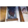 Image 2 : 2 Glass Heart Wall Art and Printed Fabric