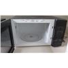 Image 2 : GE Microwave Oven