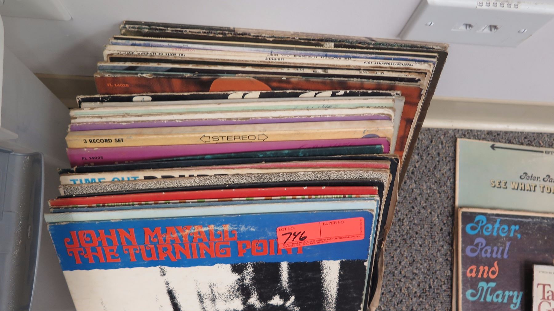 Old Records Large Lot of Misc Albums by Various Recording Artists Oahu Auctions Old Records Large Lot of Misc Albums by Various Recording Artists Oahu Auctions