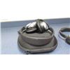 Image 4 : 2 Sets Bose Headphones w/ 1 Case